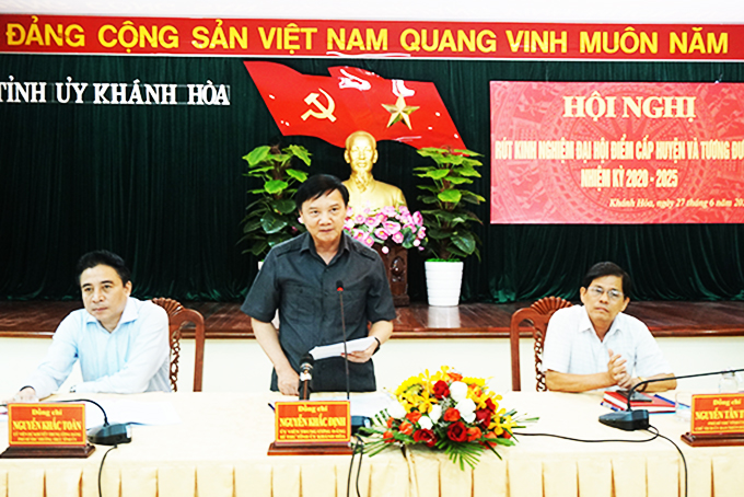 Ông Nguyễn Khắc Định phát biểu chỉ đạo.