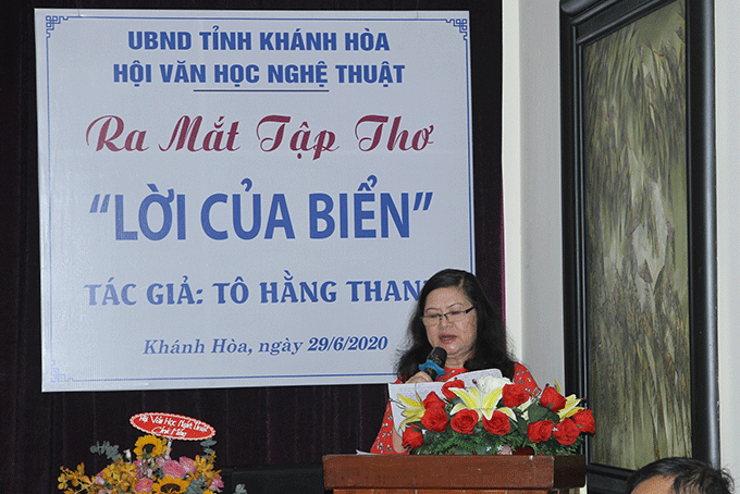 Ra mắt tập thơ Lời của biển