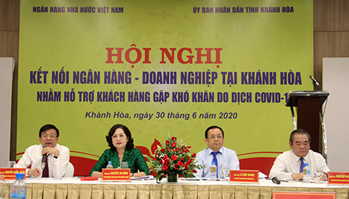 Tháo gỡ khó khăn tín dụng cho doanh nghiệp