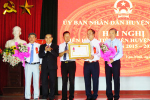 Huyện Vạn Ninh: Đón nhận Huân chương Lao động hạng Ba