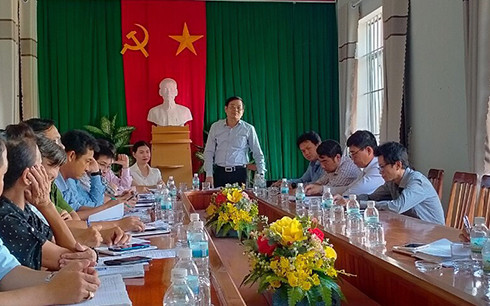 Đồng chí Trần Mạnh Dũng làm việc với phường Cam Lộc