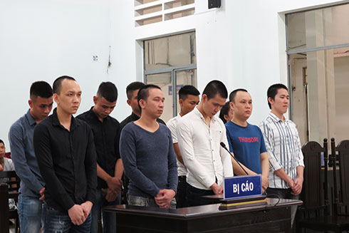 10 bị cáo vào tù vì ma tuý