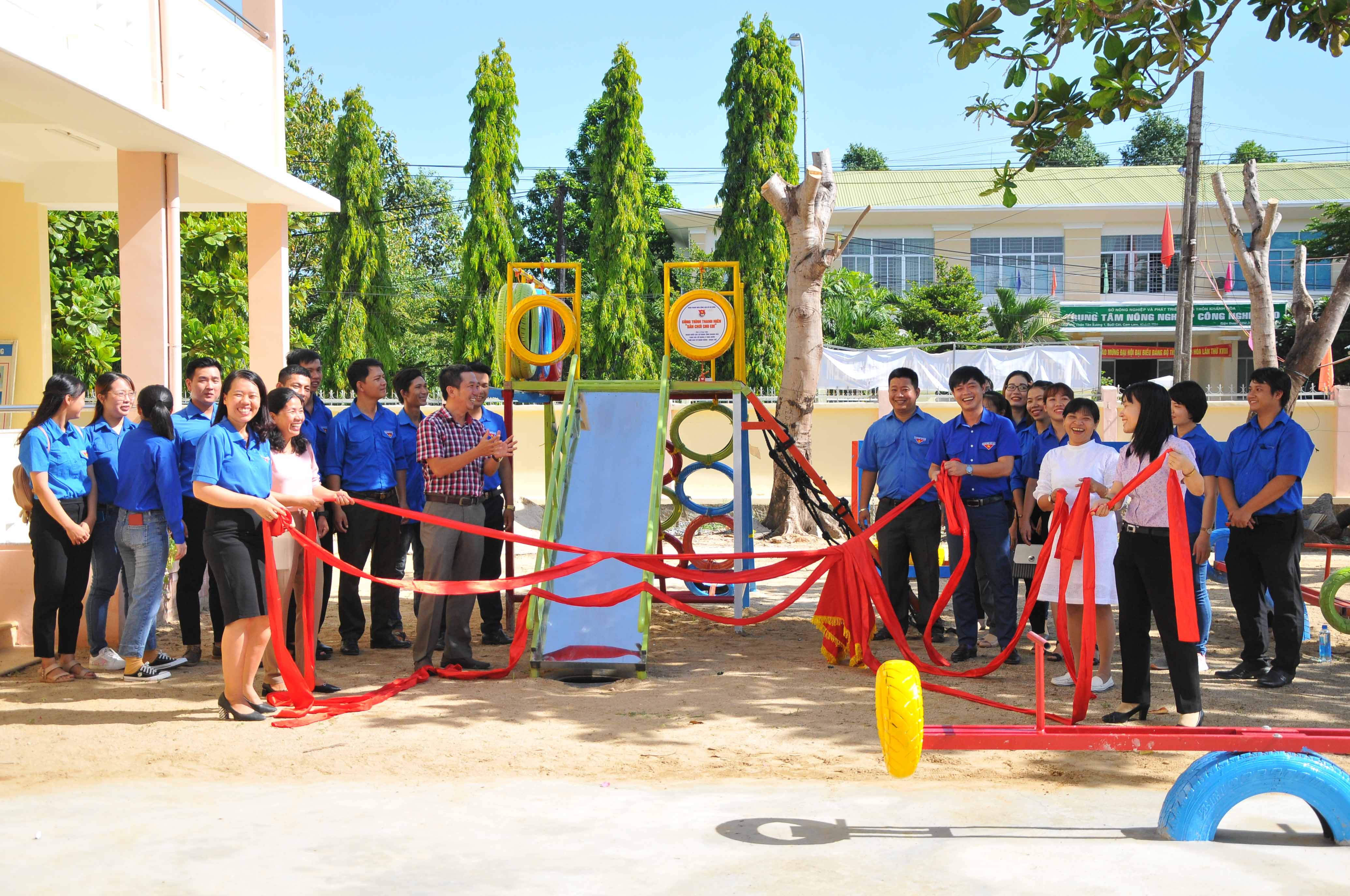 Khánh thành công trình thanh niên tại xã Suối Cát