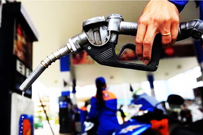 Xăng dầu giữ nguyên giá sau 4 lần tăng liên tiếp