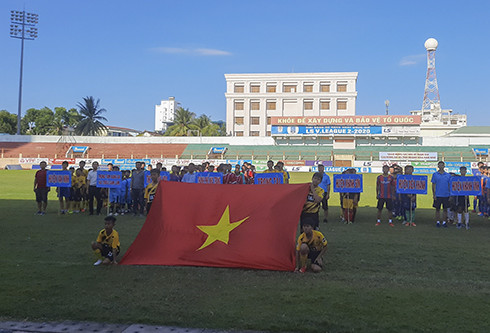 Các đội bóng tham dự giải.