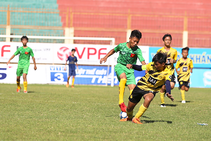 Hấp dẫn Giải bóng đá U13 tỉnh