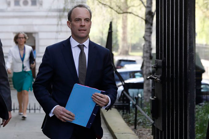 Anh đình chỉ hiệp ước dẫn độ với Hong Kong