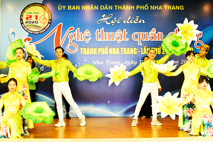 Performance at Nha Trang City’s public performance art festival 2020