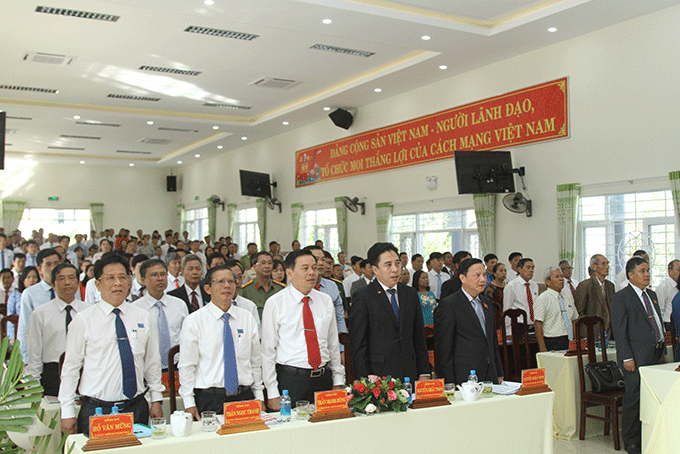 Các đại biểu tham dự đại hội. 