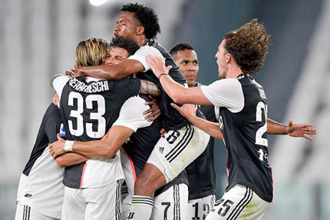 Juventus đã chính thức vô địch Serie A ở vòng 36 sau trận thắng Sampdoria.