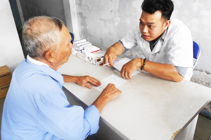 Người cao tuổi tham gia phòng, chống tác hại thuốc lá