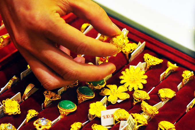 Giá vàng tăng nhẹ sáng phiên đầu tuần, tiến sát 58 triệu đồng/lượng