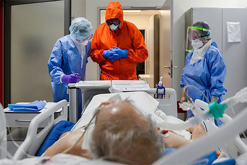 Bộ Y tế kêu gọi người cao tuổi hạn chế tối đa việc ra ngoài, khu vực công cộng