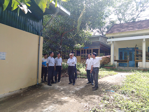 Khảo sát thực tế chủ trương đầu tư một số dự án tại Khánh Sơn và Diên Khánh