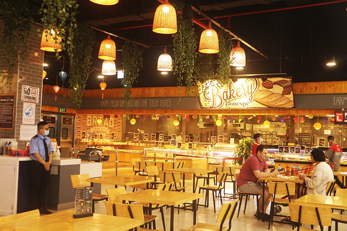 Xây dựng môi trường siêu thị không thuốc lá