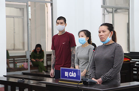 Buôn ma túy, mẹ con cùng vào tù