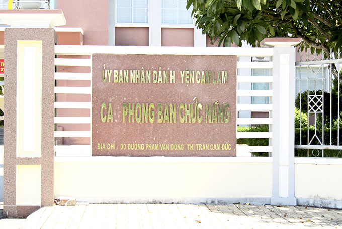 Bảng hiệu mất chữ