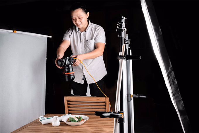 Anh Tài Trần chụp hình món ăn