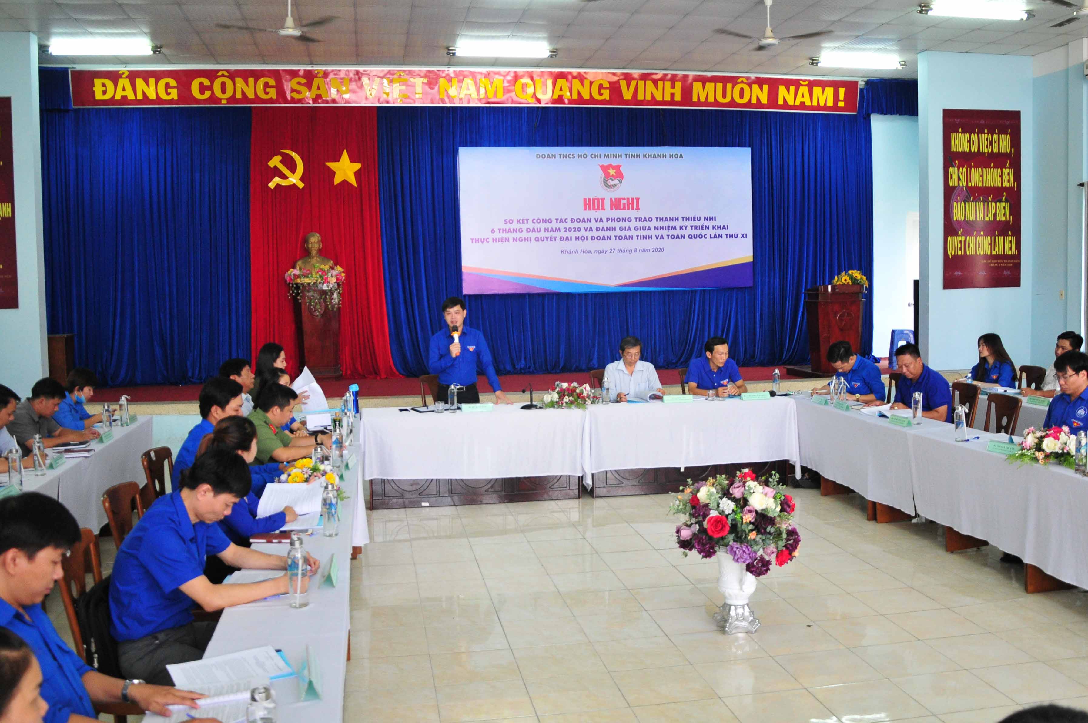 Hội nghị đánh giá giữa nhiệm kỳ thực hiện Nghị quyết đại hội Đoàn toàn tỉnh và toàn quốc