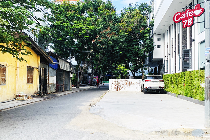 Phản hồi: Đã tháo dỡ "quán cà phê nằm dưới lòng đường"