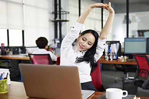 7 mẹo ngồi làm việc một chỗ nhưng vẫn đốt cháy calo