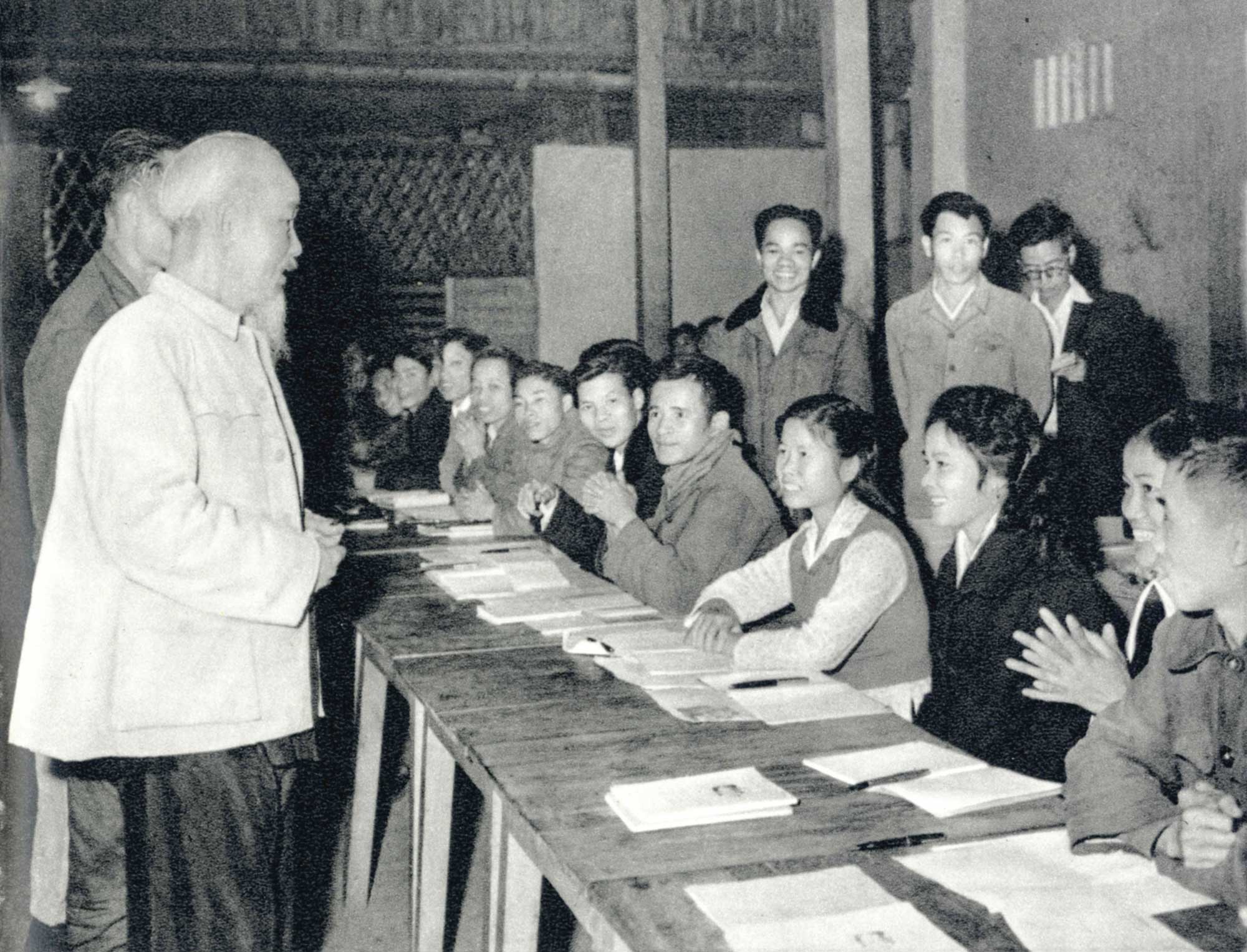 Giữ gìn sự đoàn kết, thống nhất trong Đảng theo tư tưởng Hồ Chí Minh