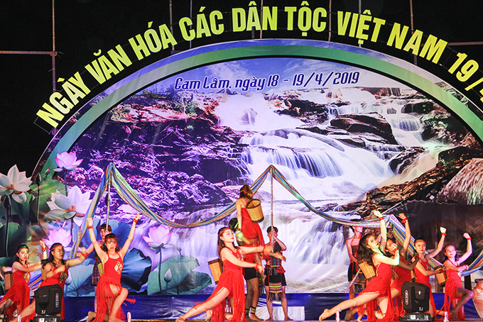 Cam Ranh’s music team performing at Vietnamese Ethnic Groups’ Cultural Day 2019