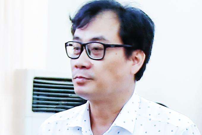 Triển khai tháng vệ sinh tiêu độc khử trùng môi trường chăn nuôi