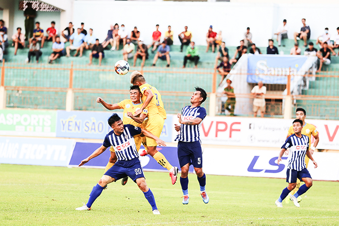 Giải hạng Nhất quốc gia LS: Kịch tính ngày trở lại