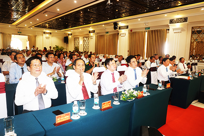 Gặp mặt truyền thống các ban và các cơ quan của Đảng