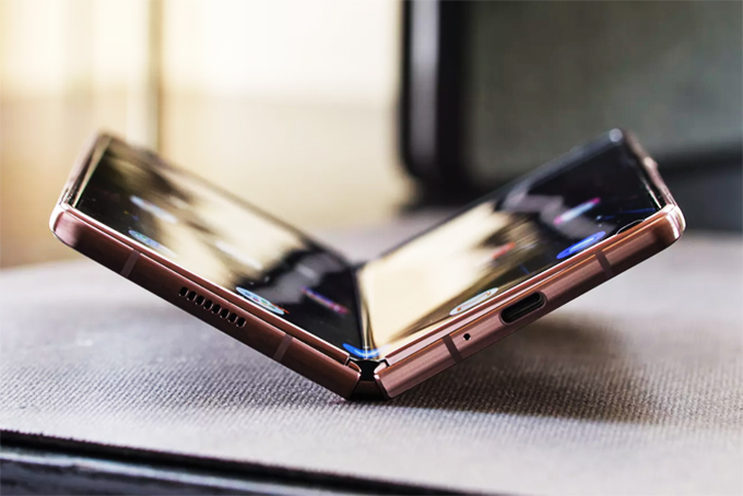 Những điểm mới trên smartphone màn hình gập Galaxy Z Fold2