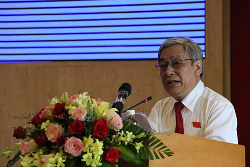 Ông Lê Xuân Thân phát biểu khai mạc kỳ họp