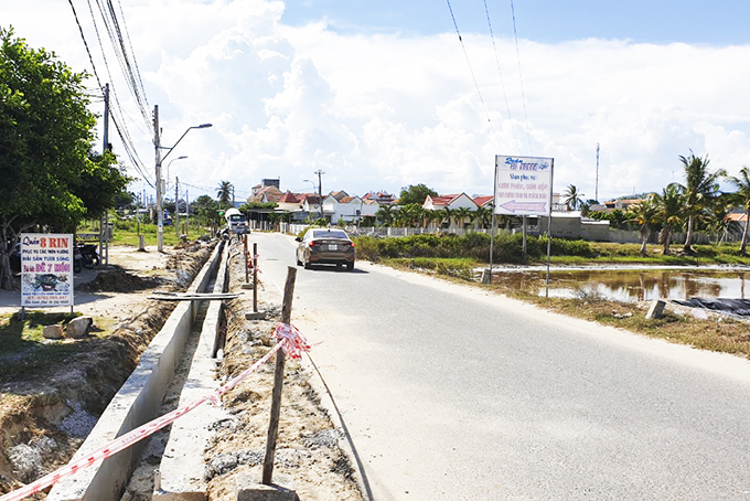 Hơn 2,1 tỷ đồng sửa chữa đường vào Khu du lịch Dốc Lết