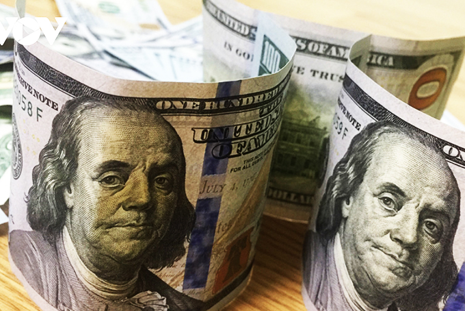 Tỷ giá trung tâm giảm nhẹ trong phiên giao dịch đầu tiên của tháng 10