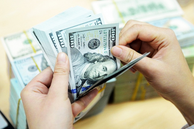 Tỷ giá USD tăng trở lại trước thông tin Tổng thống Mỹ nhiễm Covid-19