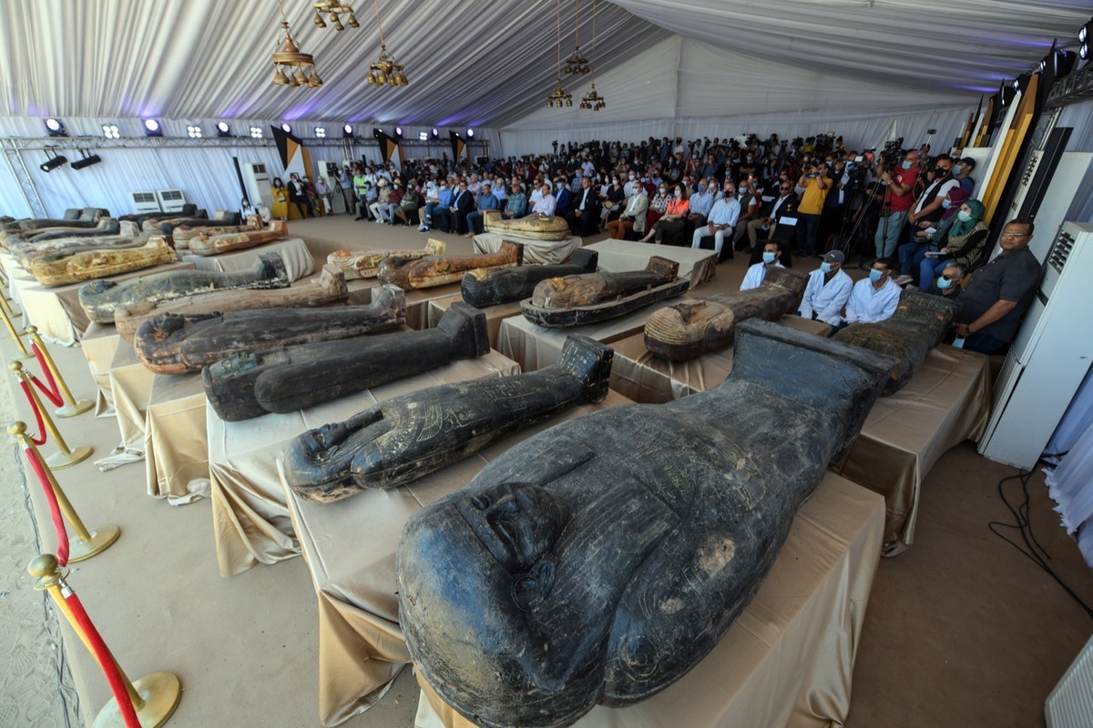 Các nhà khảo cổ học Ai Cập ngày 3/10 thông báo đã khai quật được 59 quan tài bằng gỗ tại khu nghĩa trang Saqqara. Ảnh: dailynewsegypt.com