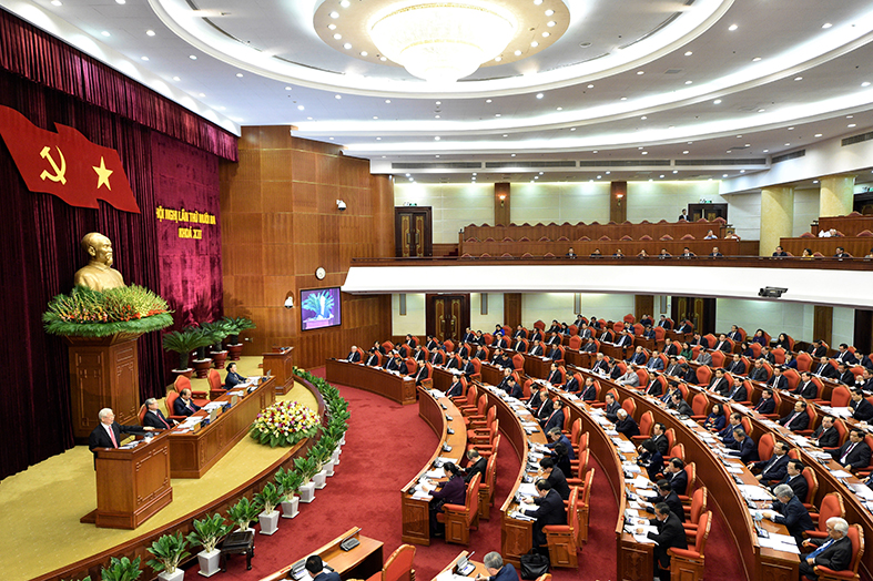 Xem xét nhân sự Trung ương: Không vì cơ cấu, số lượng mà hạ thấp tiêu chuẩn