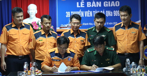 VNMRCC ký biên bản bàn giao 39 ngư dân cho Bộ đội Biên phòng tỉnh Khánh Hòa