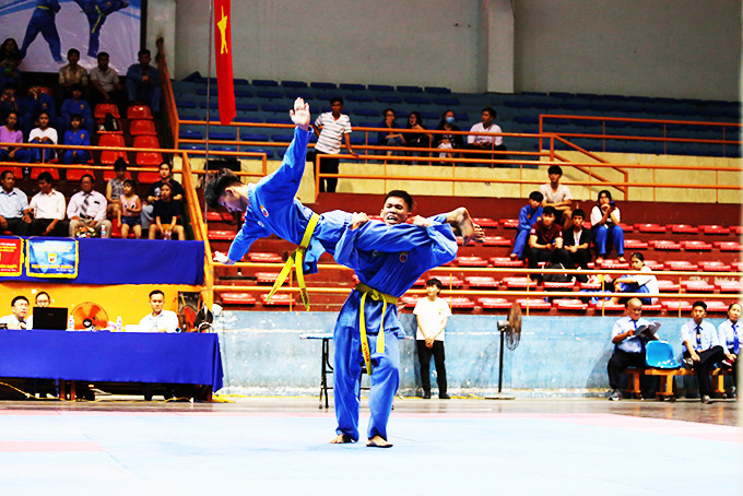Contestants at Khanh Hoa’s taekwondo tournaments for age groups 