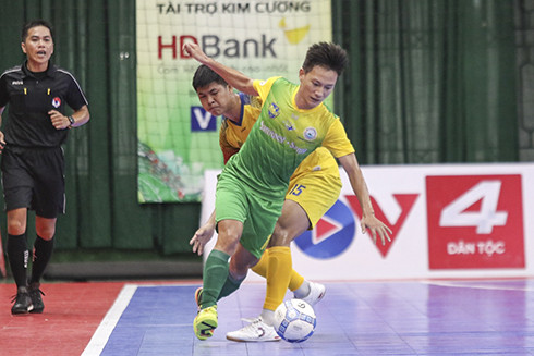 Các cầu thủ Sanvinest Sanna Khánh Hòa trong trận thắng trước Quảng Nam.