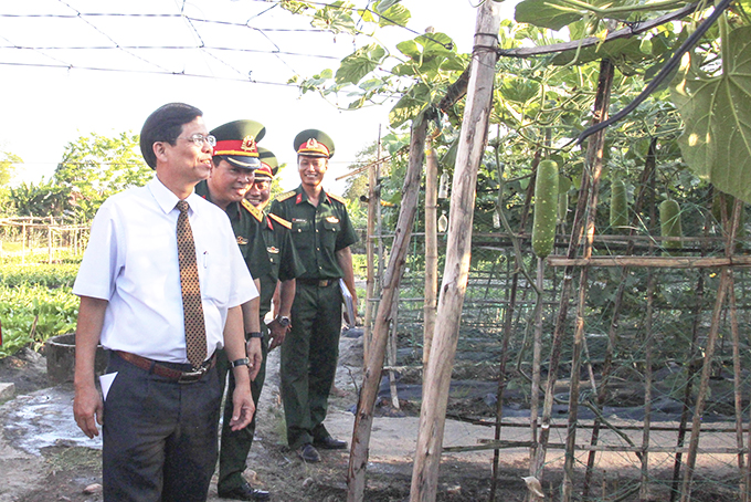 Phát huy truyền thống tiểu đoàn anh hùng