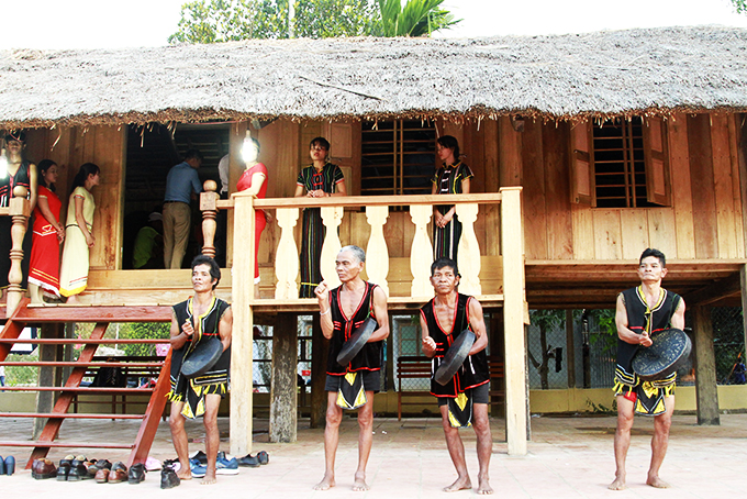 Khảo sát hoạt động du lịch cộng đồng tại các địa phương