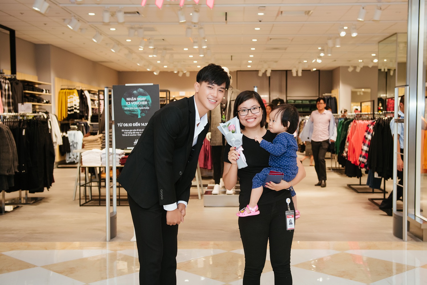 Khám phá Vincom cùng các "soái ca", tận hưởng lễ hội 20/10 đặc biệt dành cho phụ nữ