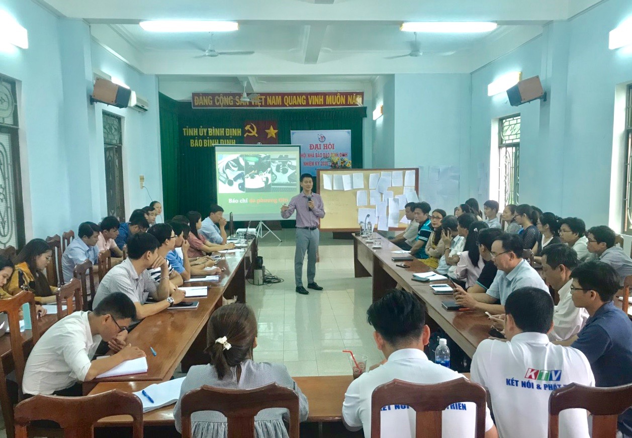 Tập huấn kỹ năng làm báo đa phương tiện