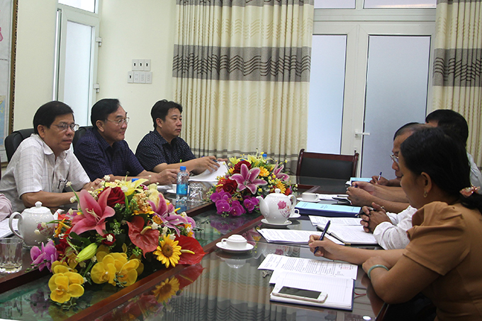 Lãnh đạo tỉnh Khánh Hòa kiểm tra công tác phòng, chống bão số 9