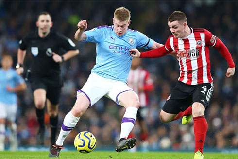 Tâm điểm Manchester United - Arsenal