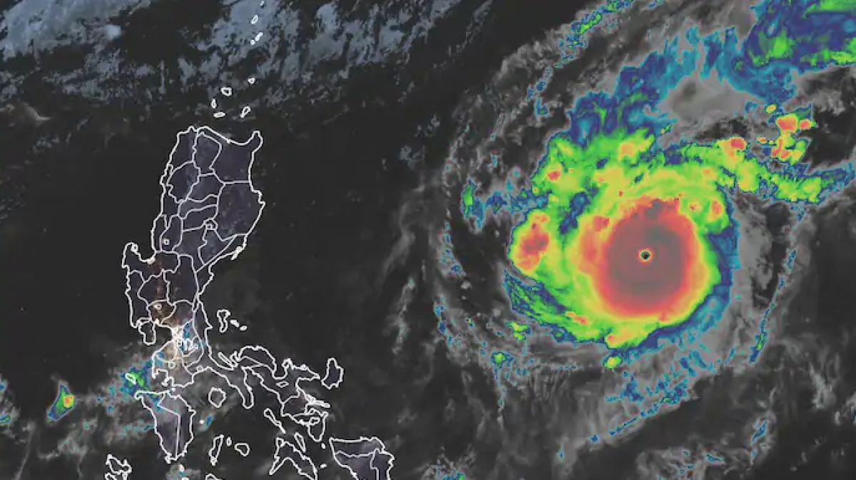 Ảnh vệ tinh bão Goni ở Tây Thái Bình Dương ngày 30/10. Ảnh: NOAA