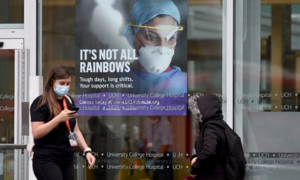 Vượt 1 triệu ca mắc Covid-19, Anh tái phong tỏa toàn quốc