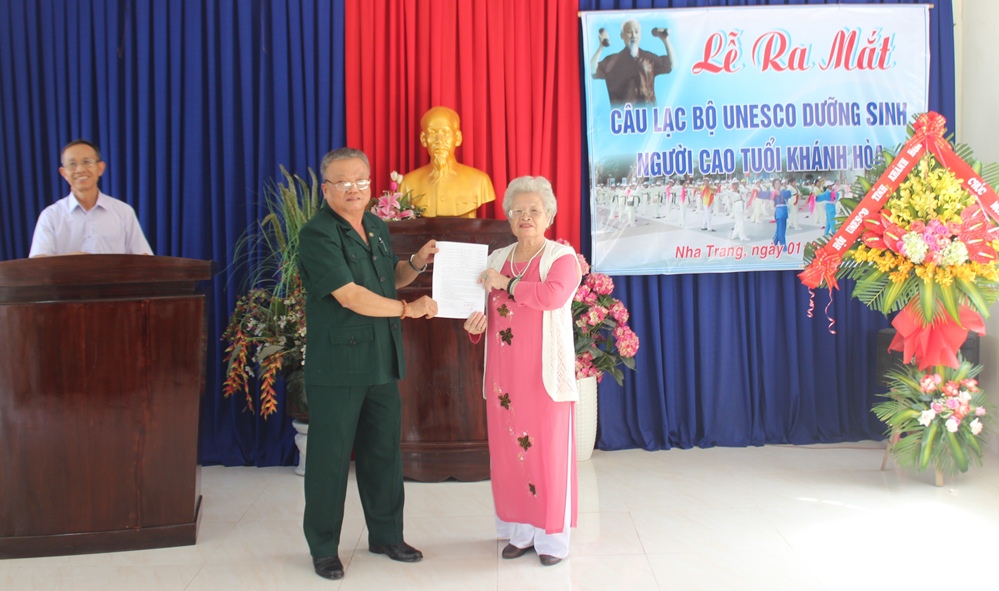 Ra mắt Câu lạc bộ Unesco dưỡng sinh người cao tuổi tỉnh Khánh Hòa