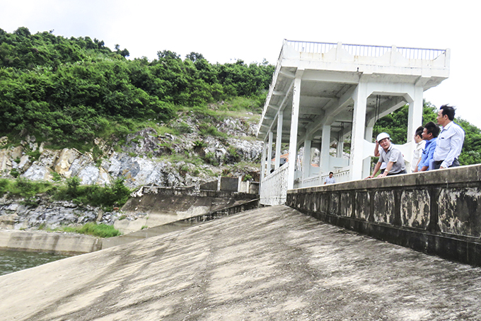 Chấn chỉnh thông báo xả lũ hồ chứa nước